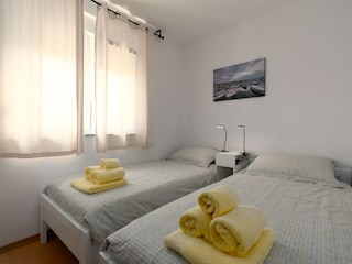 Schlafzimmer mit 2 Einzelbetten
