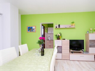 Apartment Lopar Features 11