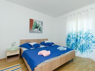 Apartment Lopar Features 10