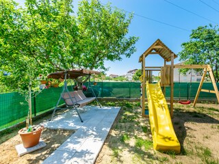 Apartment Lopar Features 18