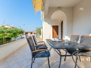 Apartment Mali Maj Features 10