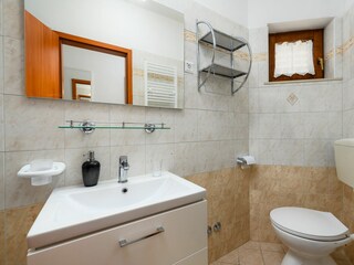 Apartment Drenje Features 9