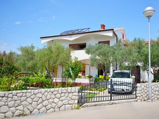 Apartment Kornić Außenaufnahme 1