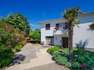 Apartment Kornić Außenaufnahme 3