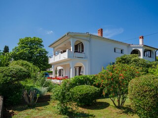 Apartment Kornić Außenaufnahme 4