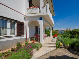 Apartment Kornić Außenaufnahme 6