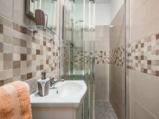 Apartment Drenje Ausstattung 23