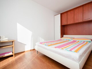 Apartment Lopar Features 23