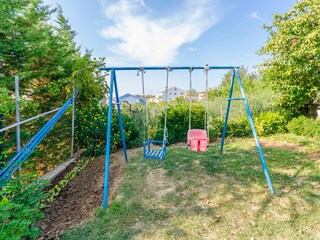 Apartment Lopar Features 20