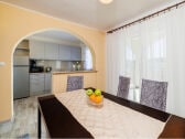 Apartment Lopar Features 1