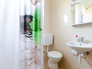 Apartment Lopar Features 14