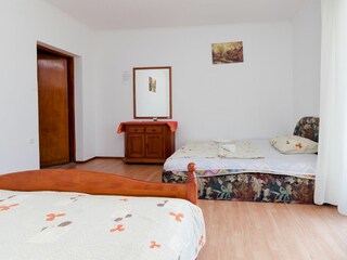 Apartment Lopar Features 22