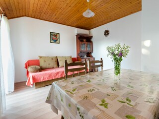 Apartment Lopar Features 2