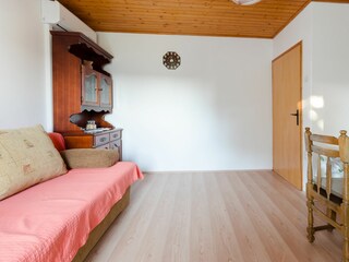 Apartment Lopar Features 7