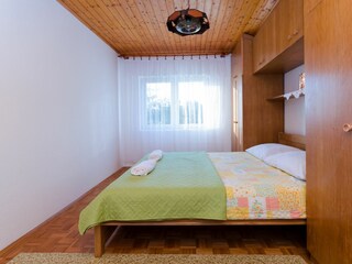 Apartment Lopar Features 9