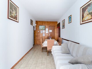 Apartment Lopar Features 6