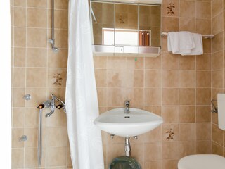 Apartment Lopar Features 9