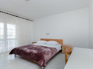 Apartment Lopar Features 29