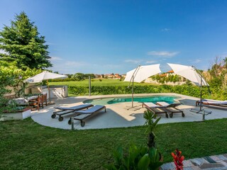 Apartment Valbandon Features 22