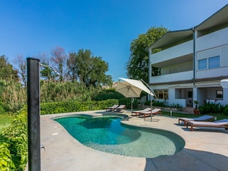 Apartment Valbandon Features 27