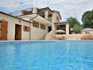 Holiday house Sumber Features 25