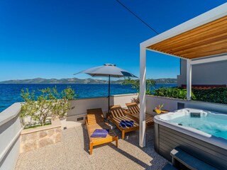 Apartment Iž Features 14