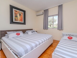 Apartment Iž Features 23