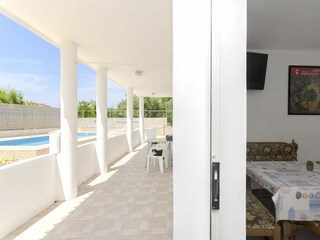 Apartment Srima Features 9