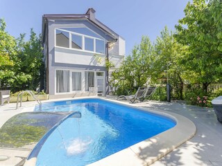 Apartment Srima Features 10