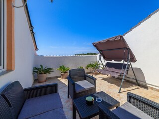 Apartment Lopar Features 24