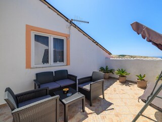 Apartment Lopar Features 32