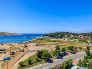 Apartment Lopar Features 37