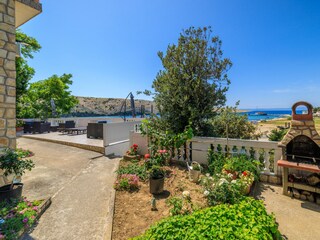 Apartment Lopar Features 49