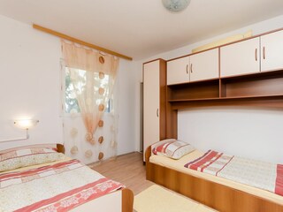 Apartment Lopar Features 18