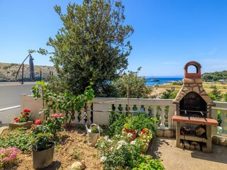 Apartment Lopar Features 35