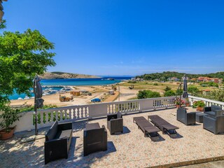 Apartment Lopar Features 39