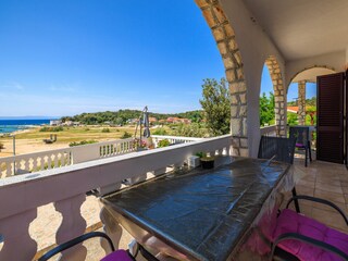 Apartment Lopar Features 44