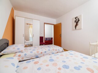 Apartment Lopar Features 6