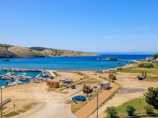 Apartment Lopar Features 15