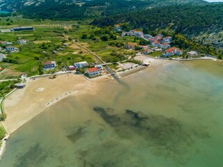 Apartment Lopar Features 17