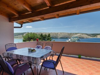 Apartment Lopar Features 6