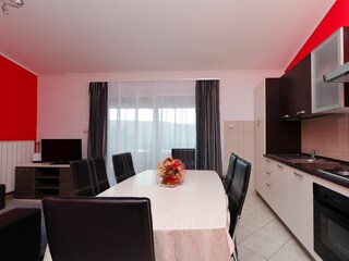 Apartment Lopar Features 5