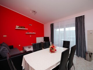 Apartment Lopar Features 7