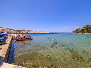 Apartment Lopar Features 11