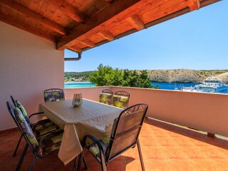 Apartment Lopar Features 28