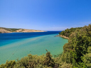 Apartment Lopar Features 31