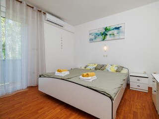 Apartment Lopar Features 8