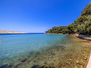 Apartment Lopar Features 17