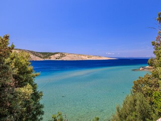 Apartment Lopar Features 21