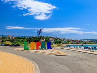 Apartment Lopar Features 22